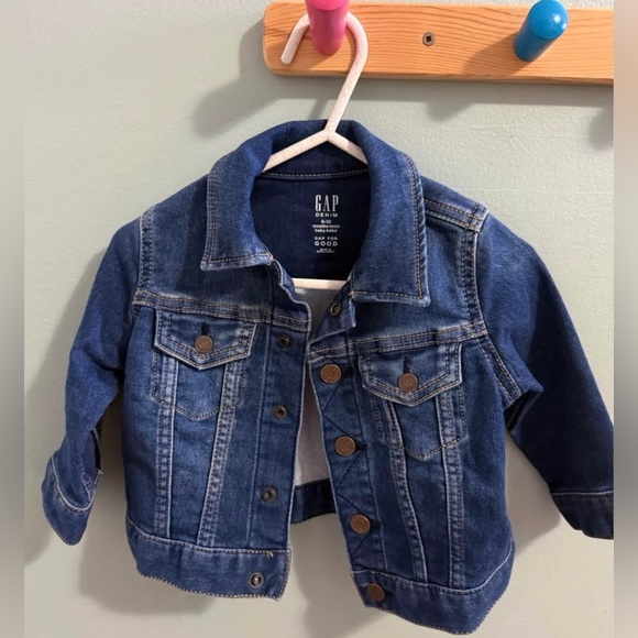 Baby Gap Denim Jacket (6-12M) - Picture 2 of 4
